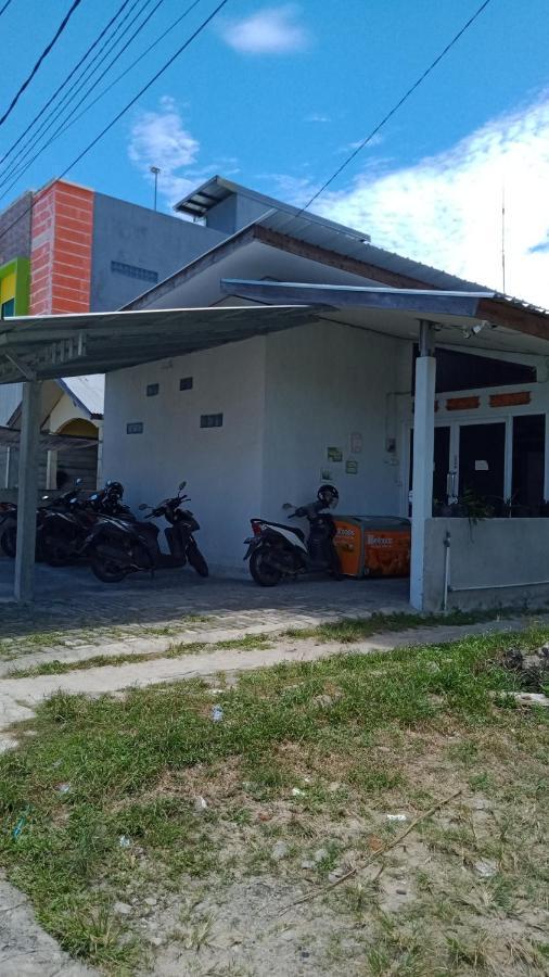 Belitung Backpacker Apartment Tanjung Pandan Exterior photo